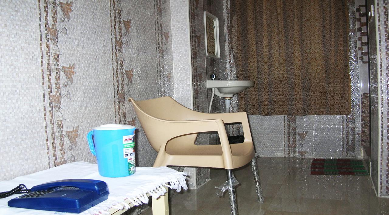 Sbs Residency Tirupati Hotel Renigunta Стая снимка