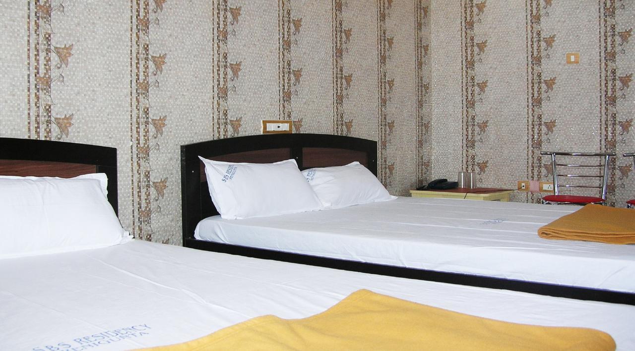 Sbs Residency Tirupati Hotel Renigunta Стая снимка