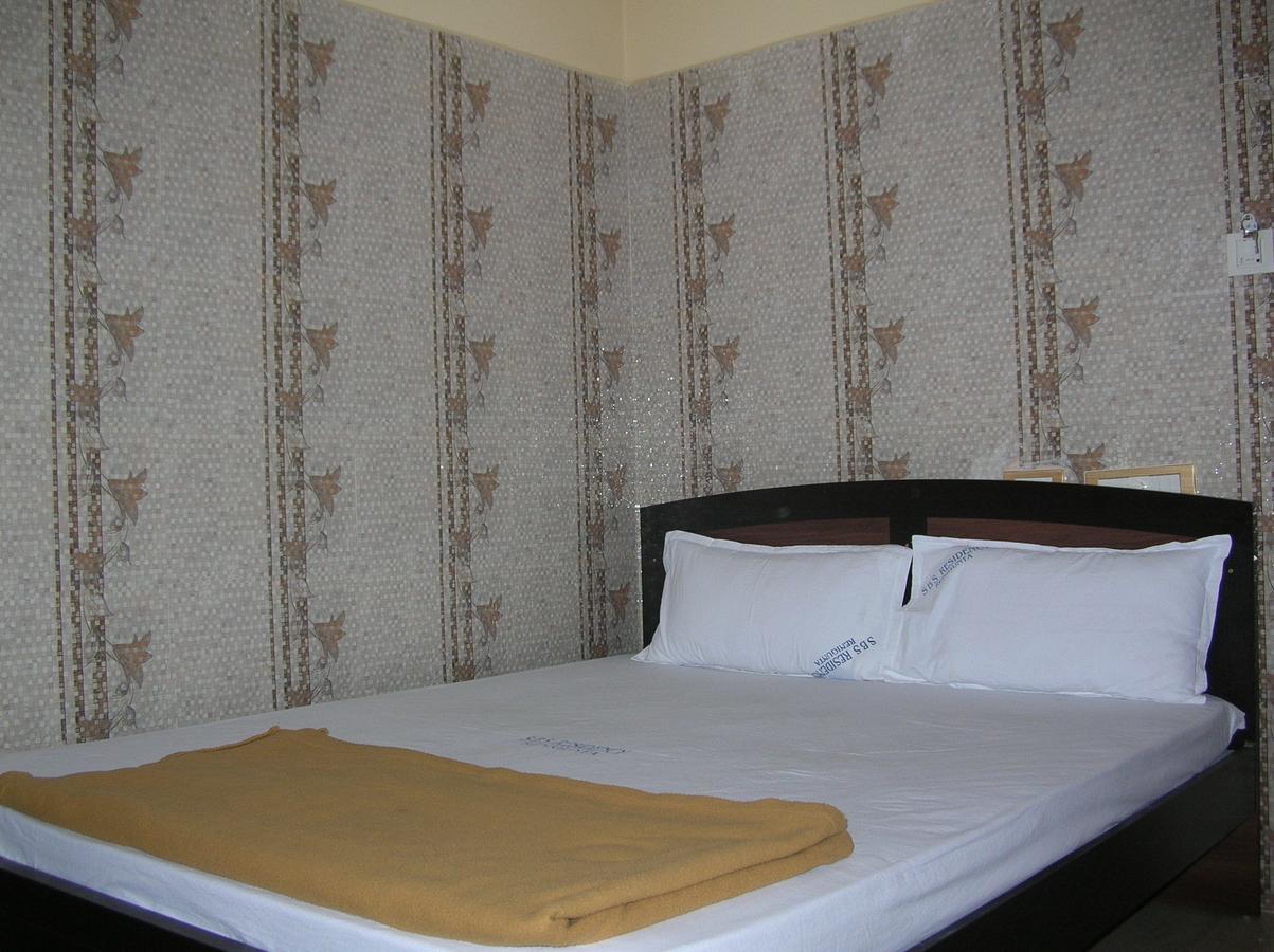 Sbs Residency Tirupati Hotel Renigunta Стая снимка