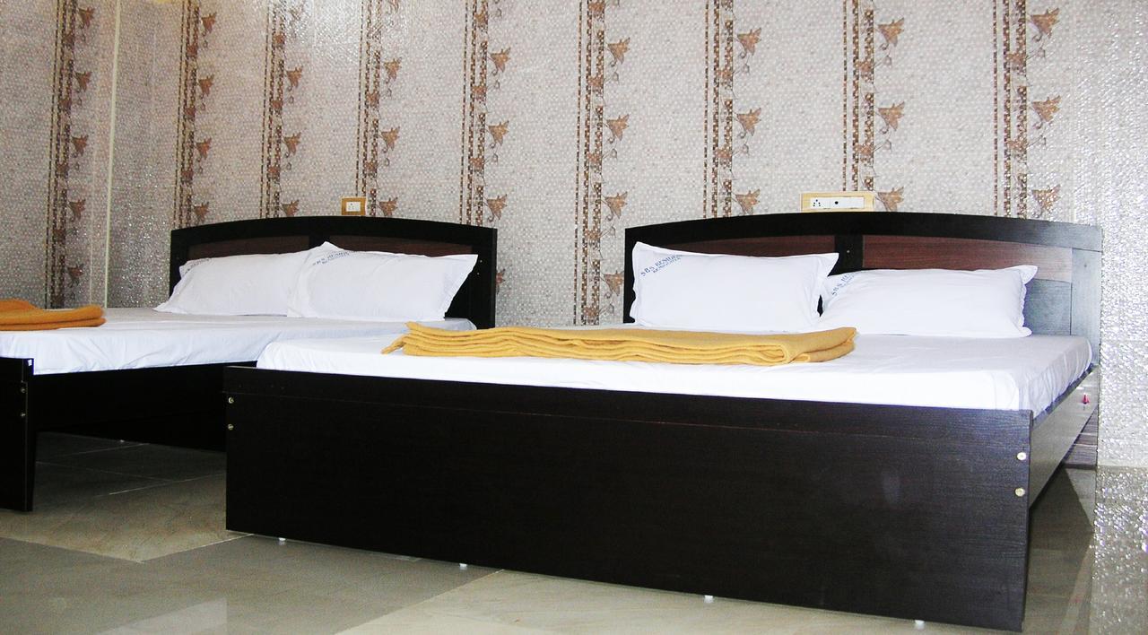 Sbs Residency Tirupati Hotel Renigunta Стая снимка